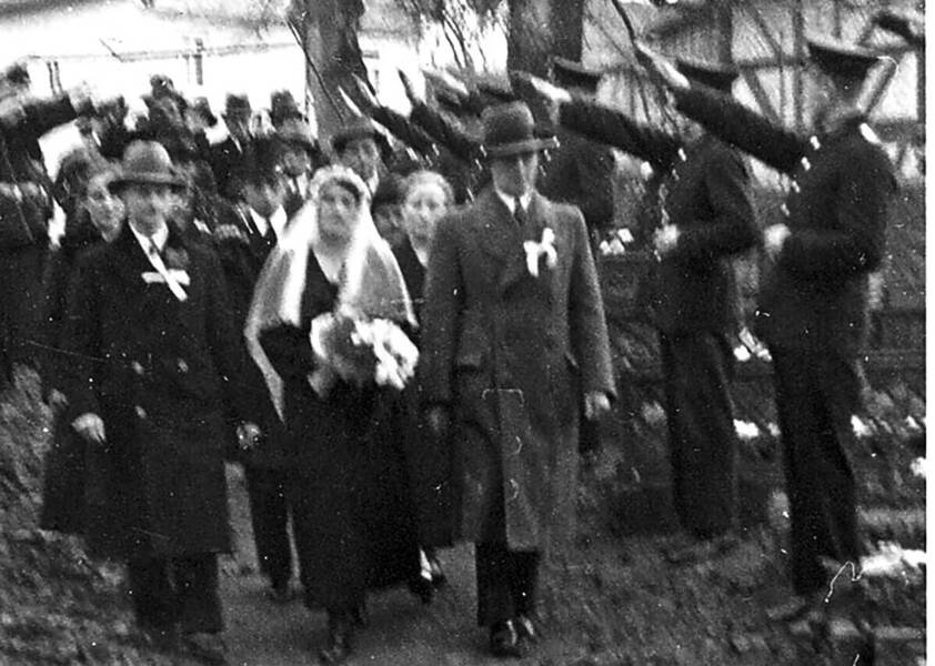 Alltag im 3. Reich: Hochzeit unterm Hitlergruß