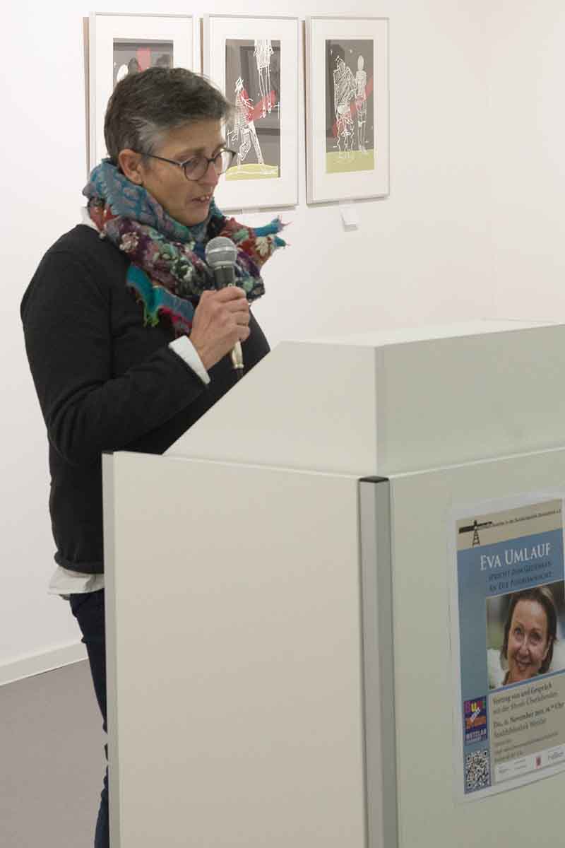 Dr. Eva Umlauf am 11.11.2021 Wetzlar Stadtbibliothek
