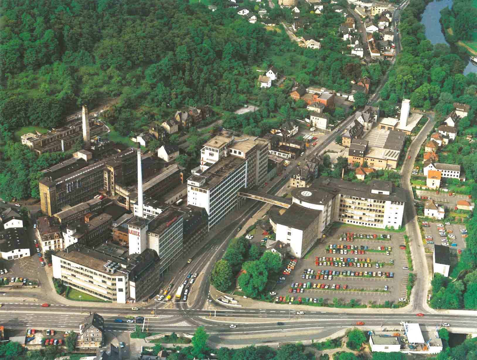 Luftbild aus 1970er Jahre auf Leitz-Werke