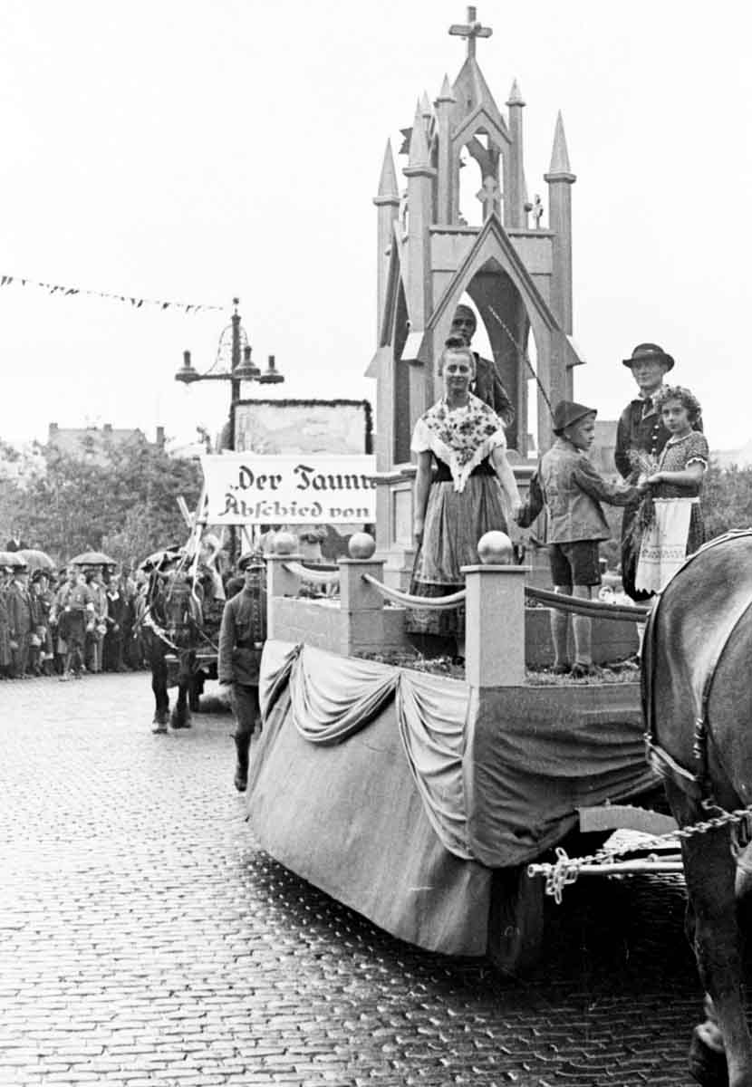 Motivwagen »Freiherr von und zu Stein« auf dem Festzug zum Ochsenfest 1933