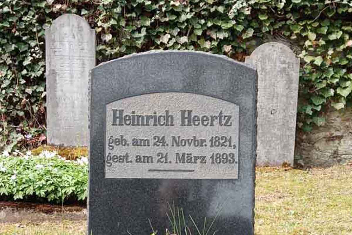 NJF-WZ-3-81 Heinrich Heertz