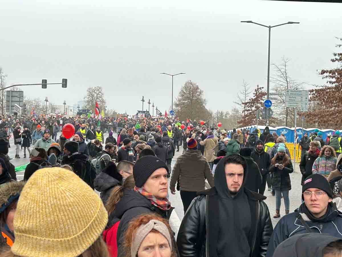 2025-11-29-Giessen-Demo-gegen-AfD-Jugend_009 Gemeinsam für Demokratie und Vielfalt am 29.11.2025 in Gießen