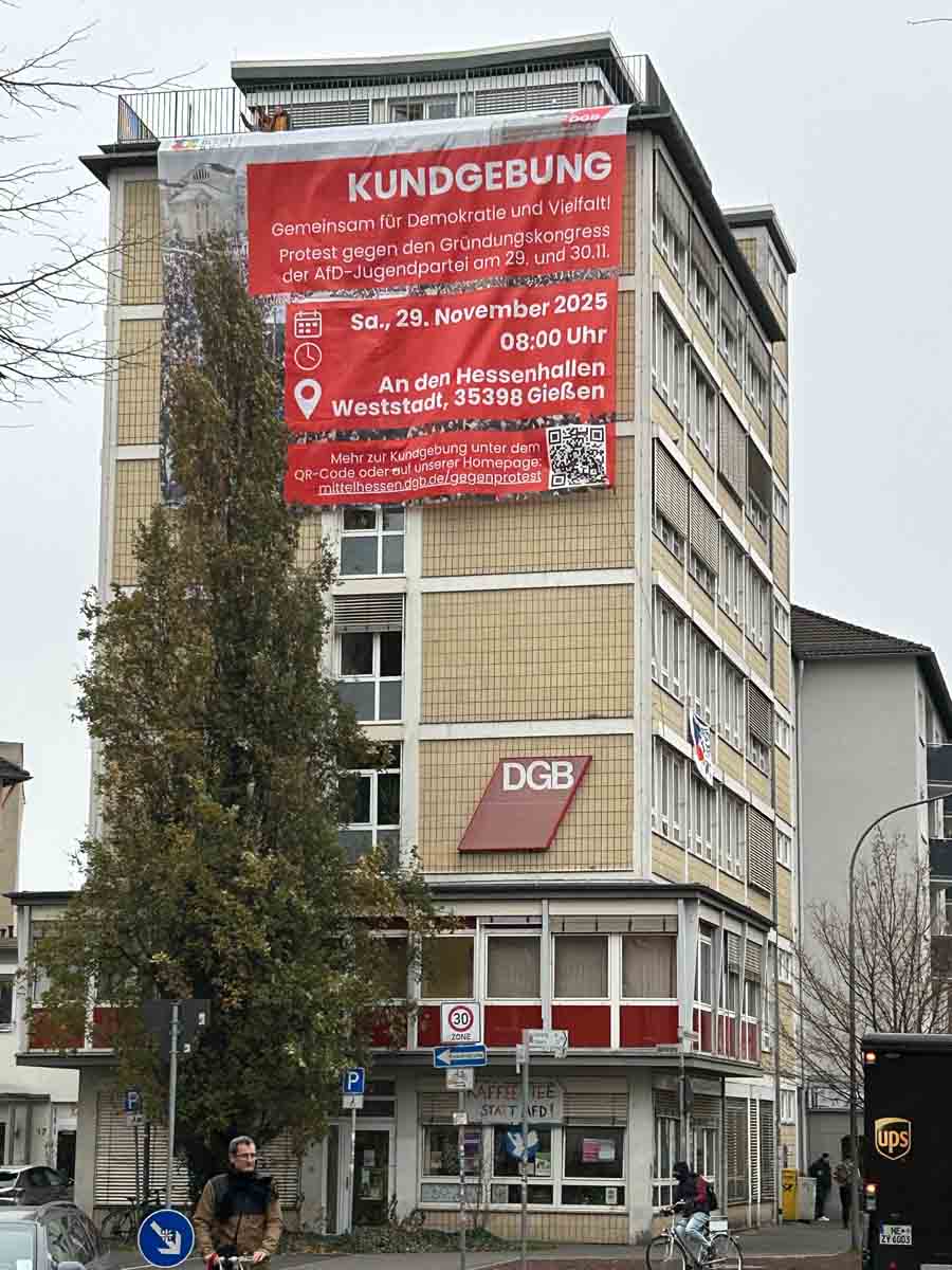 2025-11-29-Giessen-Demo-gegen-AfD-Jugend_011 Gemeinsam für Demokratie und Vielfalt am 29.11.2025 in Gießen