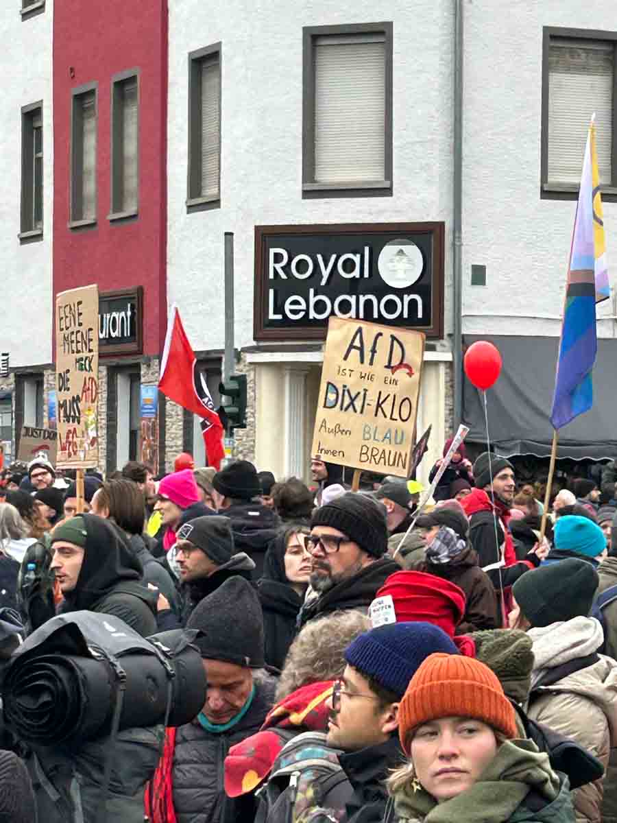 2025-11-29-Giessen-Demo-gegen-AfD-Jugend_025 Gemeinsam für Demokratie und Vielfalt am 29.11.2025 in Gießen