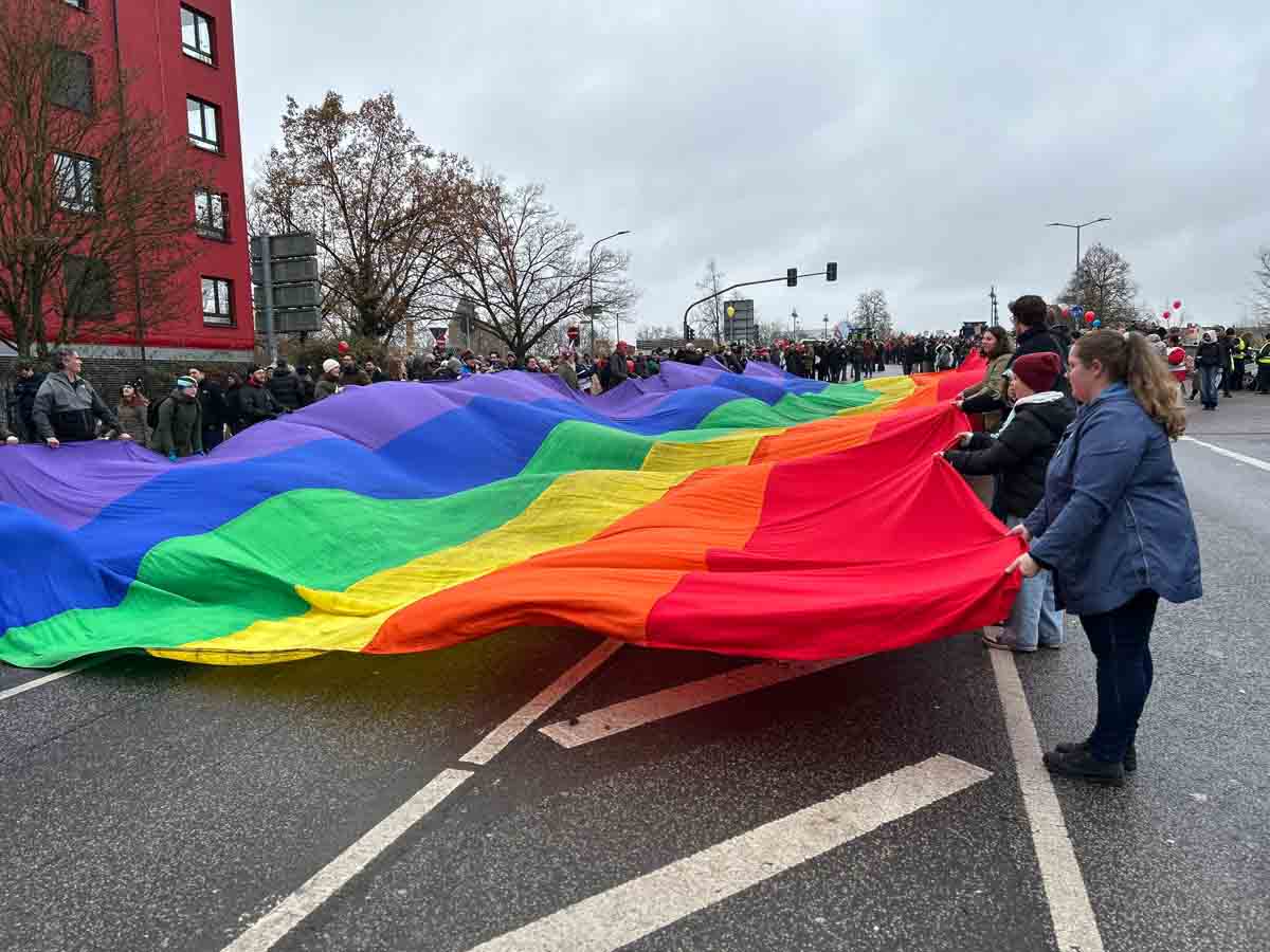 2025-11-29-Giessen-Demo-gegen-AfD-Jugend_034 Gemeinsam für Demokratie und Vielfalt am 29.11.2025 in Gießen