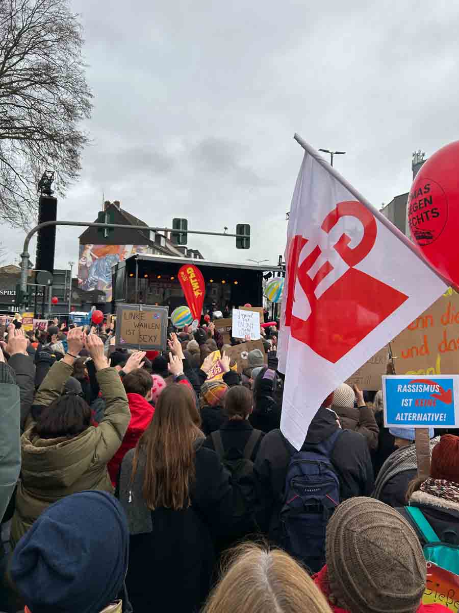 2025-11-29-Giessen-Demo-gegen-AfD-Jugend_047 Gemeinsam für Demokratie und Vielfalt am 29.11.2025 in Gießen