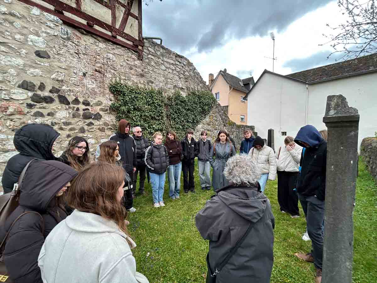 2026-03-25-Fuehrung_WdE_Kaufm-Schulen_DIL_Kl-12_03 WdE-Gruppenführung am 25.03.2026 für Geschichtsgrundkurs Kl. 12 kaufmännisches Gymnasium Dillenburg