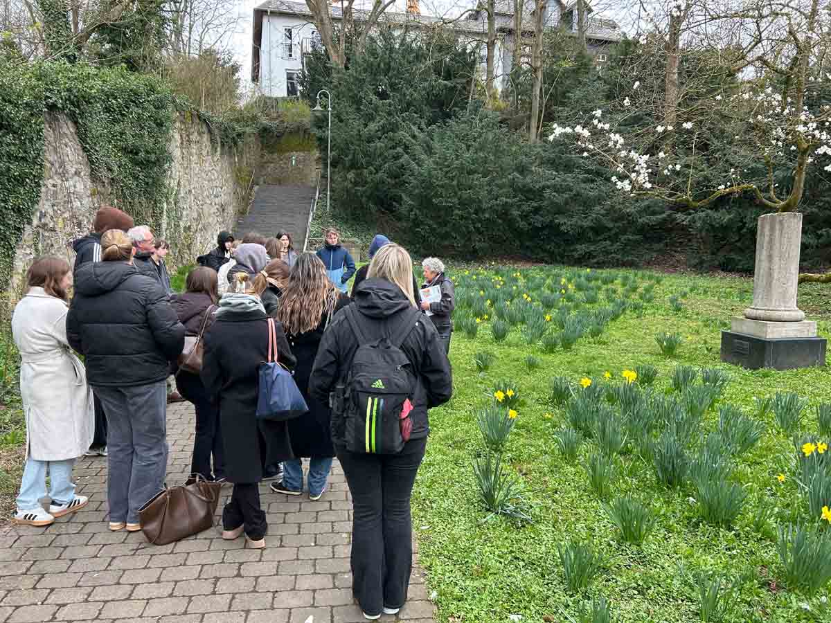2026-03-25-Fuehrung_WdE_Kaufm-Schulen_DIL_Kl-12_13 WdE-Gruppenführung am 25.03.2026 für Geschichtsgrundkurs Kl. 12 kaufmännisches Gymnasium Dillenburg