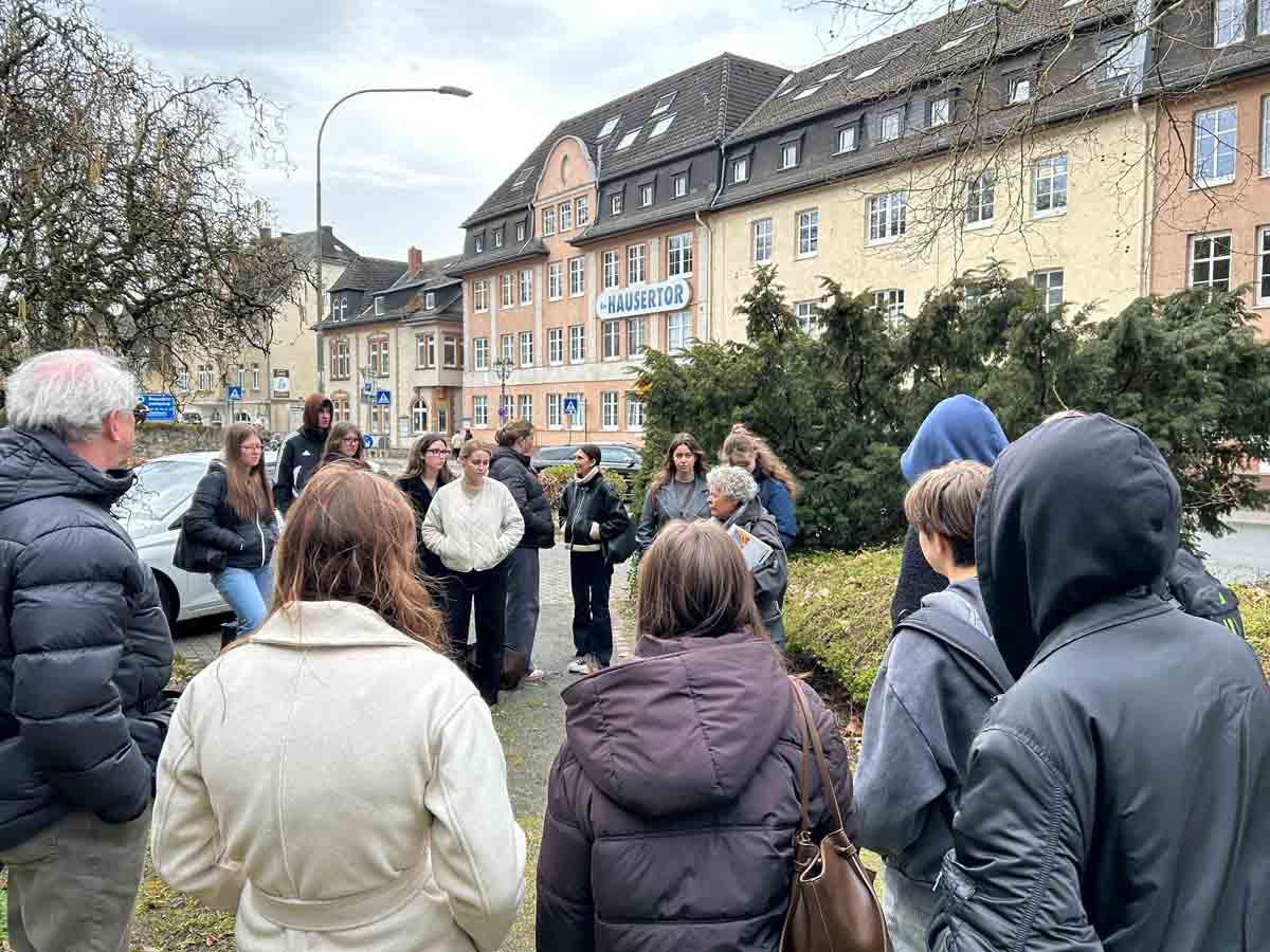 2026-03-25-Fuehrung_WdE_Kaufm-Schulen_DIL_Kl-12_16 WdE-Gruppenführung am 25.03.2026 für Geschichtsgrundkurs Kl. 12 kaufmännisches Gymnasium Dillenburg